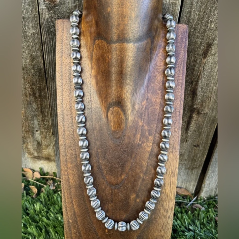 Southwestern 12mm 24 Inch Corrugated Flat Pearl Bead Necklace